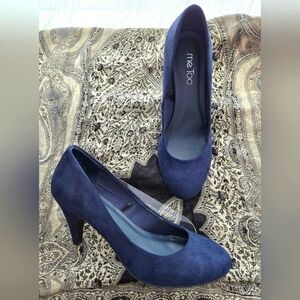 Me Too, Blue Suede Round Toe, 3" Heel Size 8 1/2, New w/o Tags